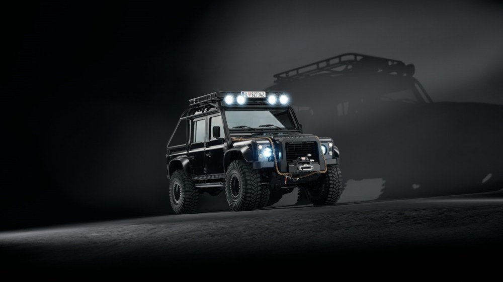 Land Rover Defender 110 black